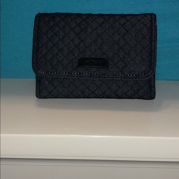 Vera Bradley Wallet - Picture 1 of 6